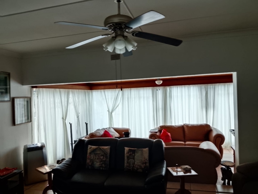 3 Bedroom Property for Sale in Flimieda North West
